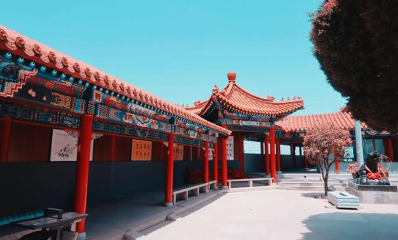 【2026年・上海生活ガイド】中国の「拜太岁（バイタイスイ）」完全解説